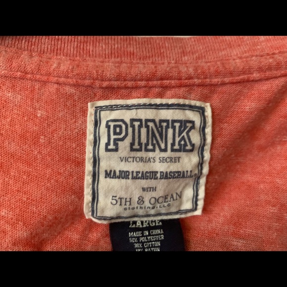 Philadelphia Phillies PINK Tee - Picture 4 of 4